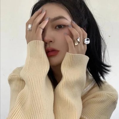 女军官与魔鬼封面
